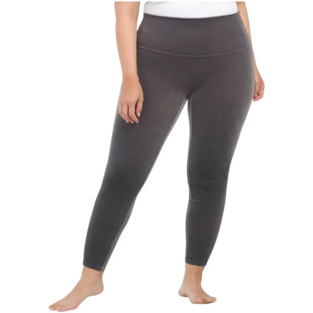 NWT SPANX Velvet Leggings